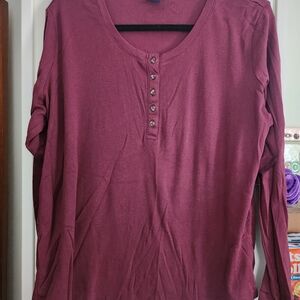 Women's Burgundy Long Sleeve Top